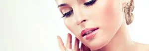 Treatment Options for Cheek Augmentation – Fillers vs Fat