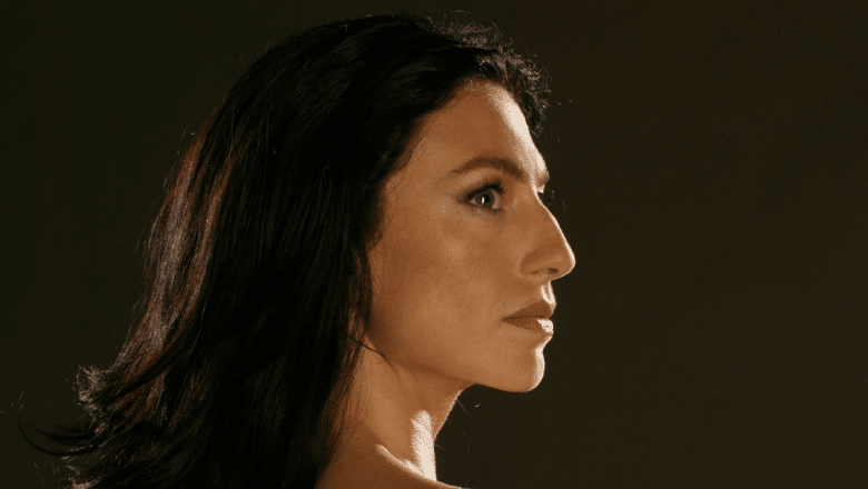 hooked nose profile and rhinoplasty correction