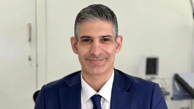 Mr Metin Nizamoglu FRCS Plast — consultant plastic surgeon calf implants London Centre for Surgery