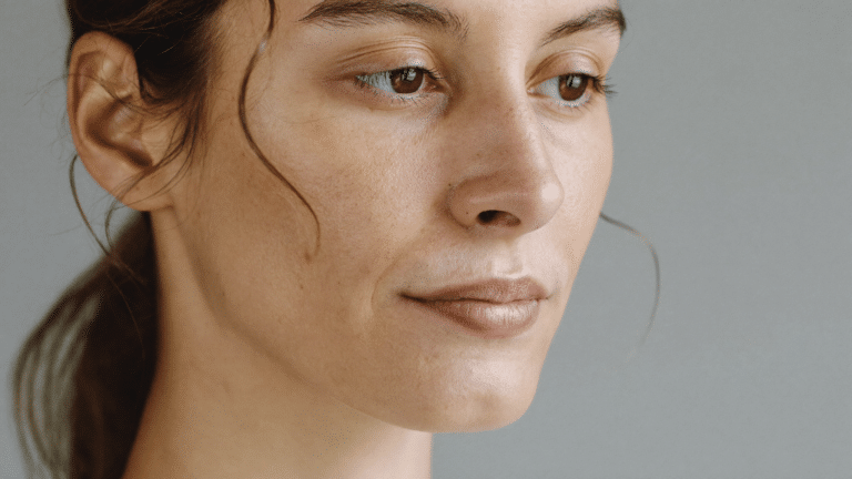 Three-quarter view portrait showing the nostril and alar rim — alar rim retraction assessment and correction, Centre for Surgery London