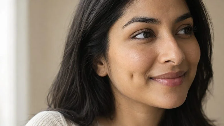 Natural cheek dimple in a relaxed smile — dimple creation surgery (dimpleplasty) at Centre for Surgery, Baker Street, London